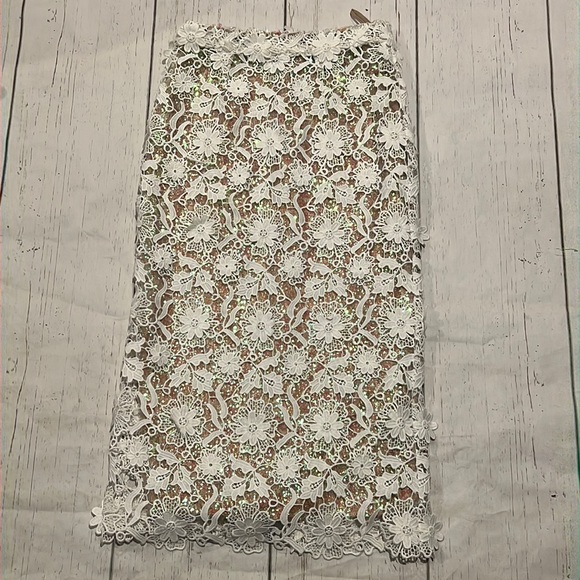 Alcoolique Araka lace white lace with skirt - Picture 2 of 9